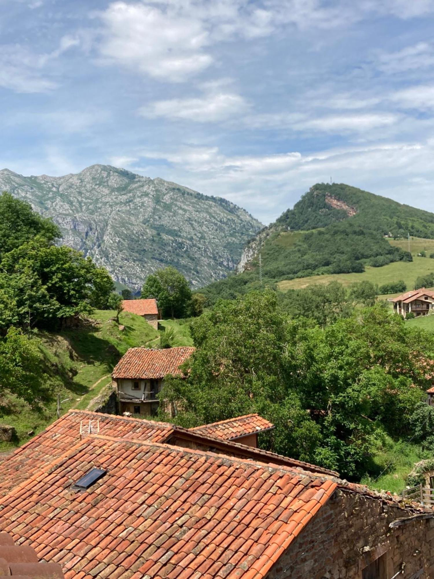 La Valuisilla, Hotel Rural Cicera Exterior photo