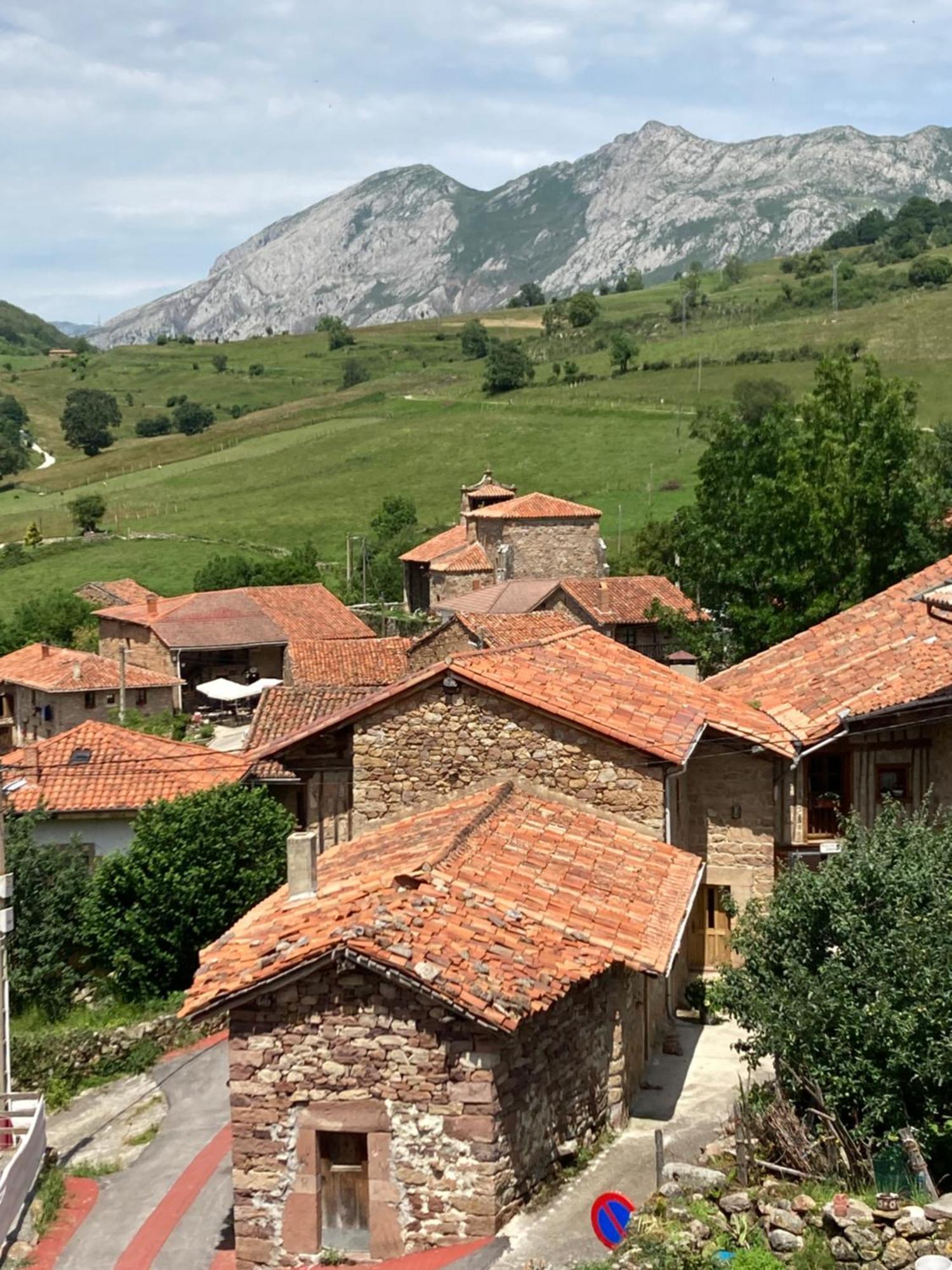 La Valuisilla, Hotel Rural Cicera Exterior photo