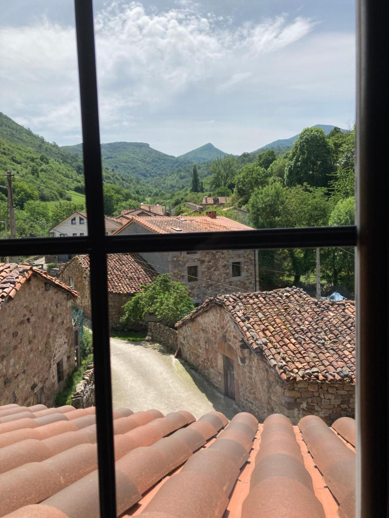 La Valuisilla, Hotel Rural Cicera Exterior photo