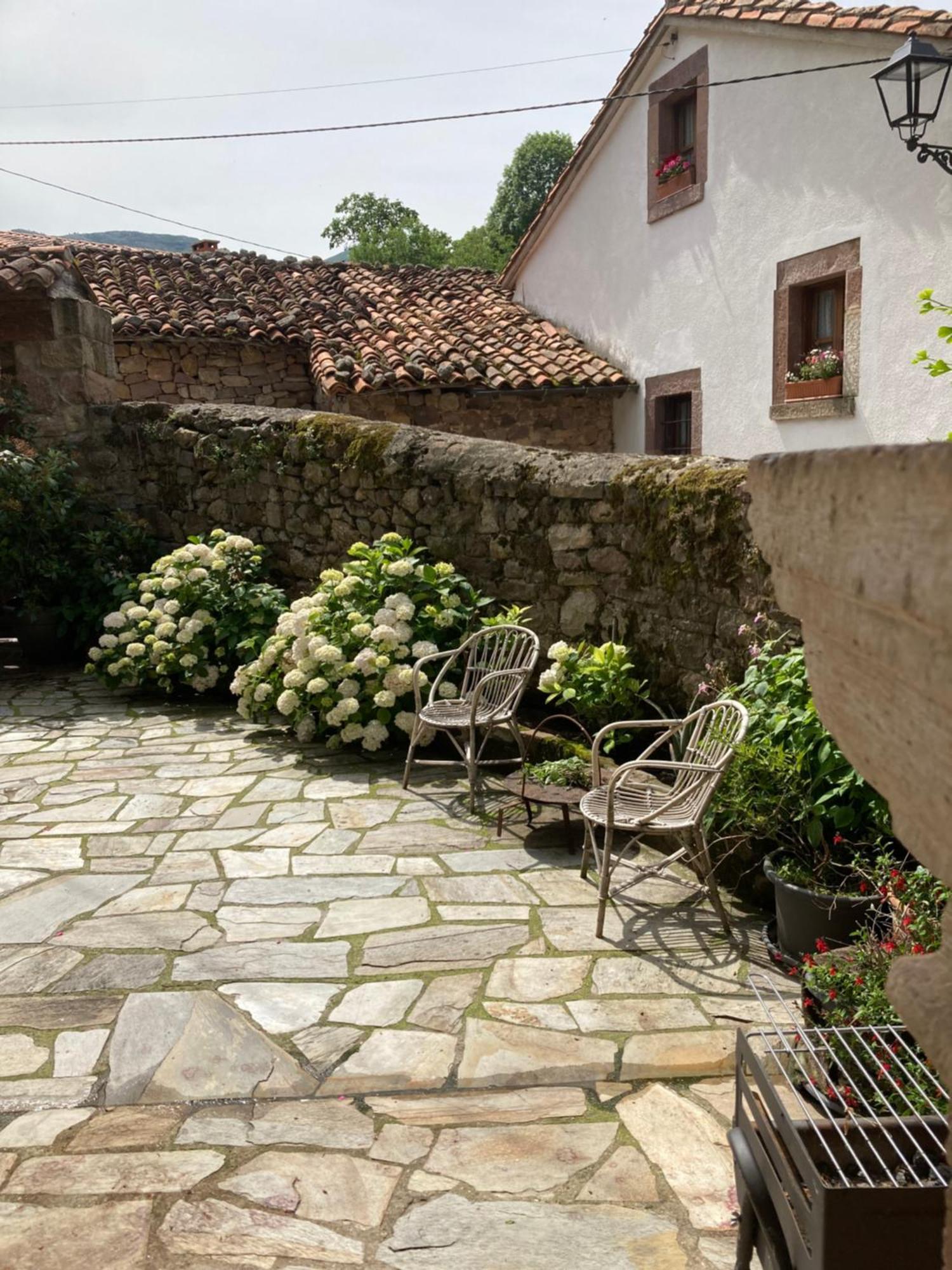 La Valuisilla, Hotel Rural Cicera Exterior photo